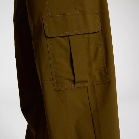 CALIA Women's Nyluxe Cinch Cargo Pant in Dark Khaki Olive, size XL - Picture 3 of 7